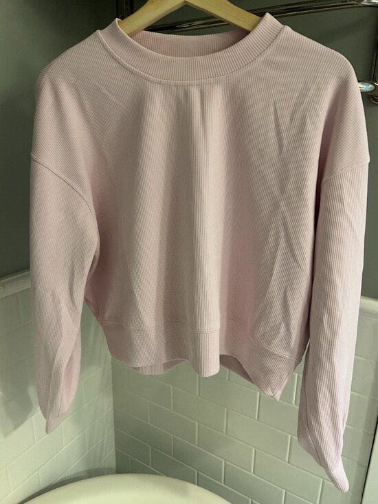 lululemon athletica Sweaters - Lululemon Baby Pink Cropped Athletic Sweater (Size 4)